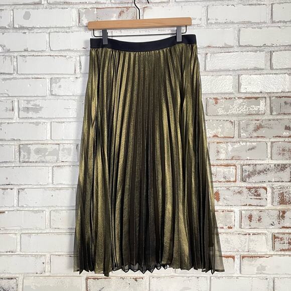 White House Black Market Metallic Gold Pleated Slightly Sheer Midi Skirt NWT - Picture 3 of 10